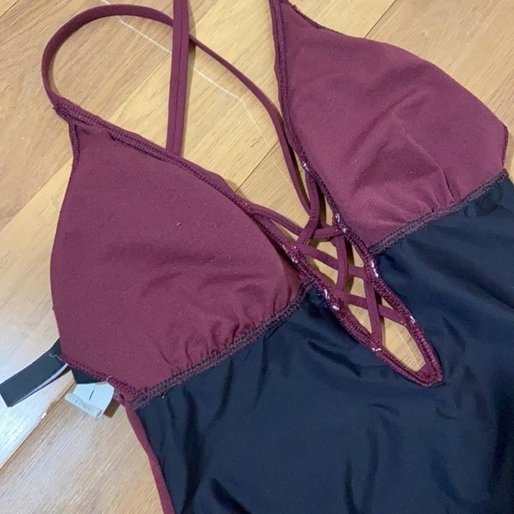 Kenneth Cole Lace Up Burgundy One Piece Swimsuit size Small MED - Picture 9 of 15